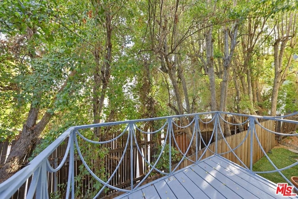 1323 N Olive Drive - Photo 26