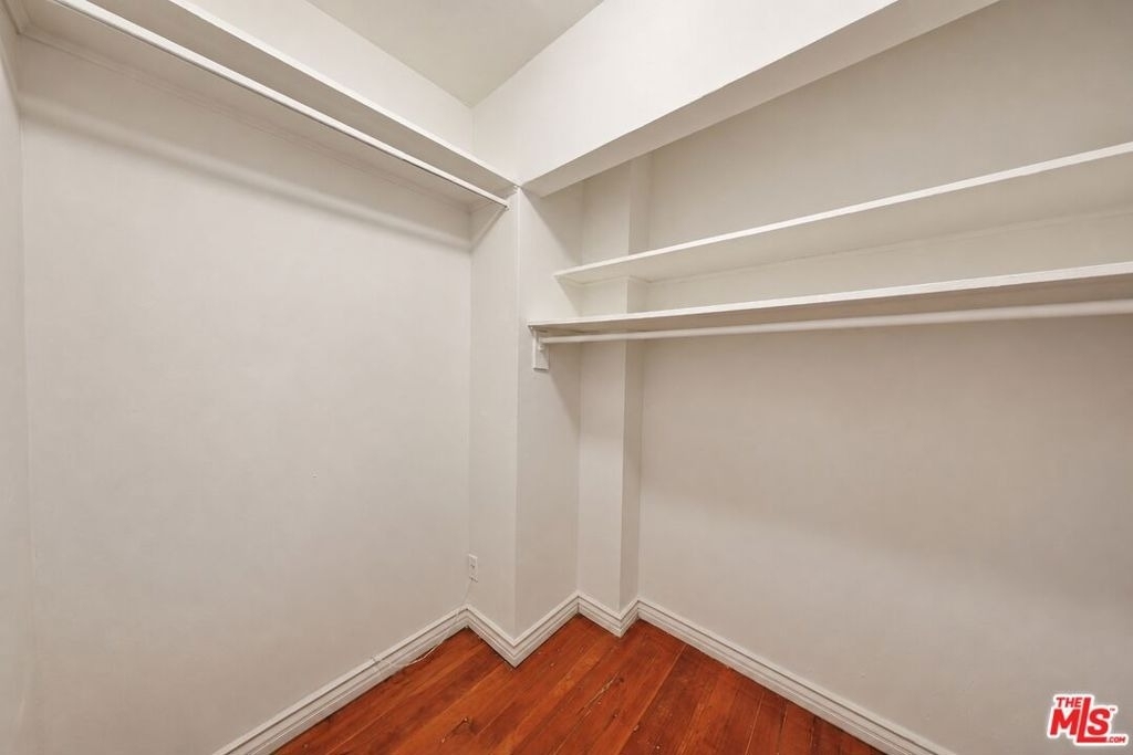 1323 N Olive Drive - Photo 27