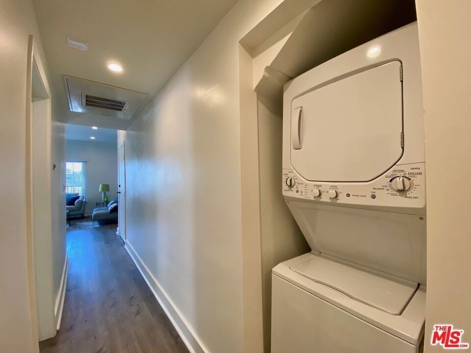 6081 Pickford Place - Photo 18