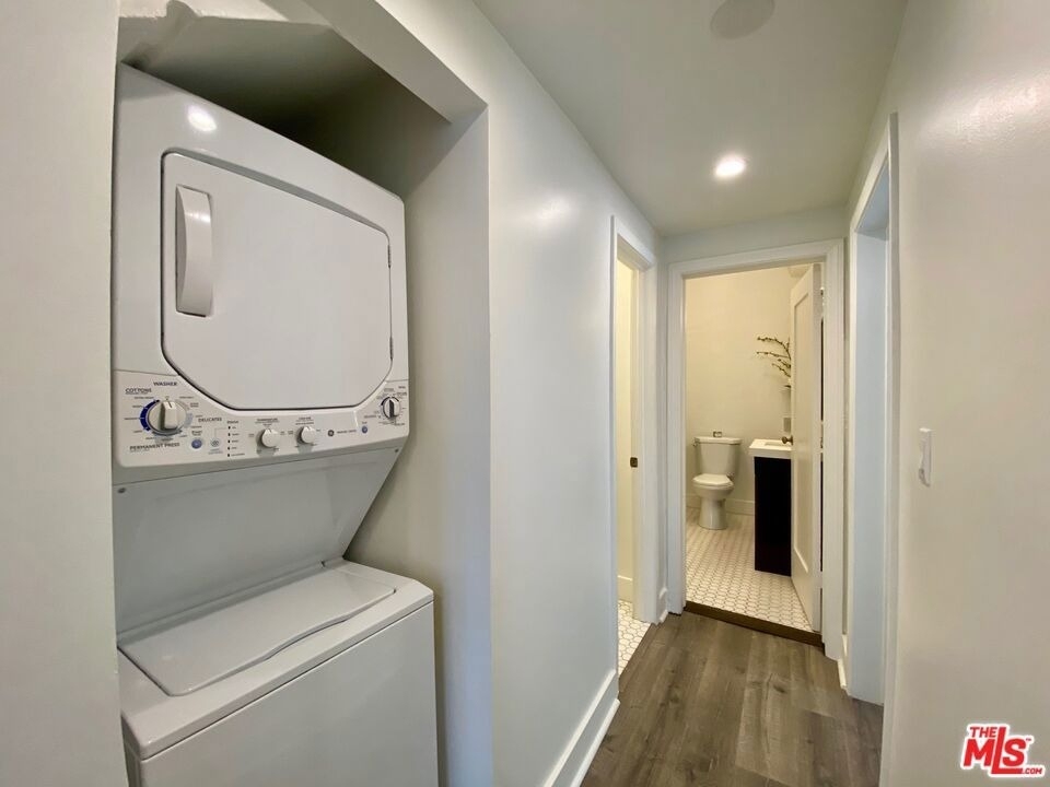 6081 Pickford Place - Photo 9