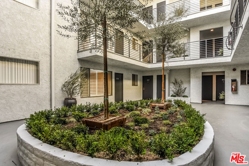 610 N Orlando - Photo 3