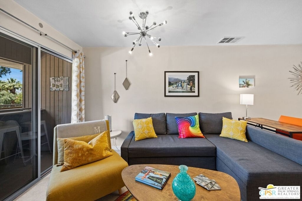 575 N Villa Court - Photo 16