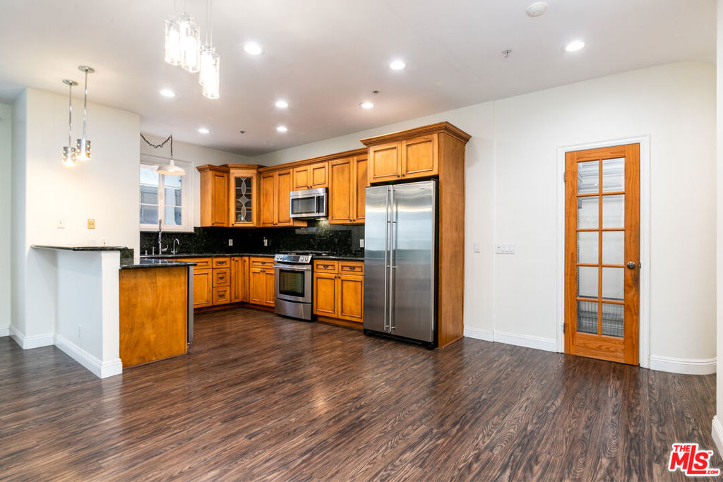 117 N Gale Drive - Photo 4