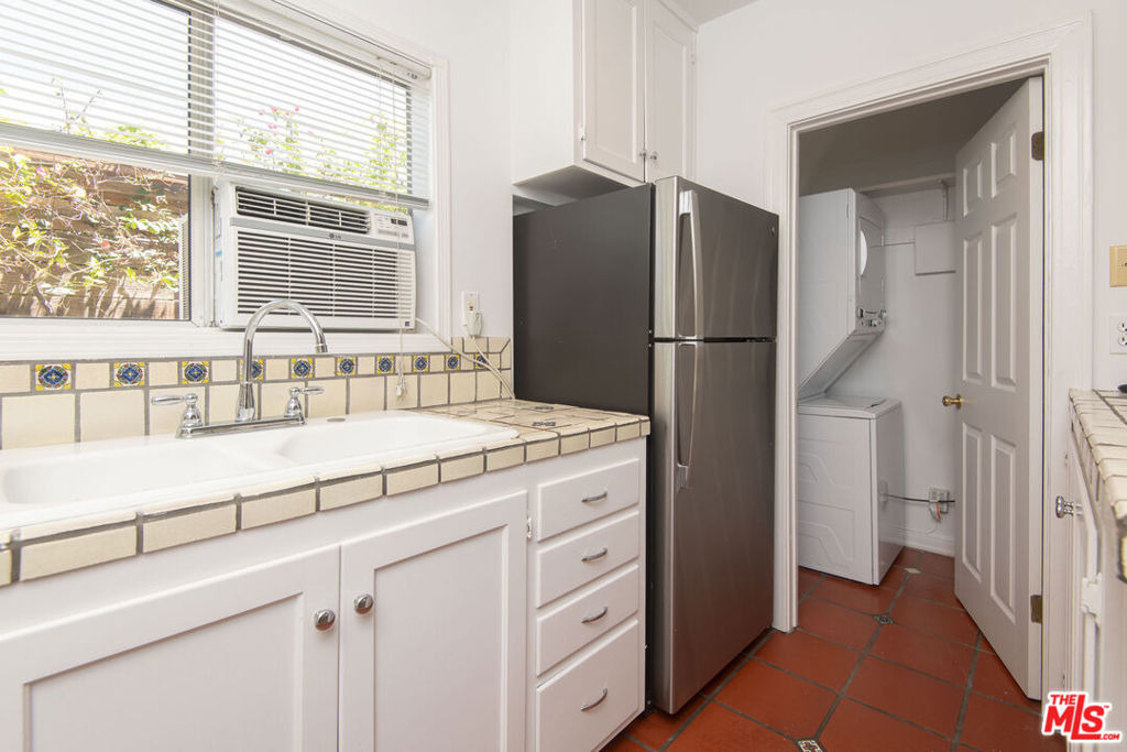 522 N Alta Vista Boulevard - Photo 4