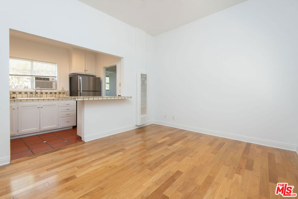 522 N Alta Vista Boulevard - Photo 3