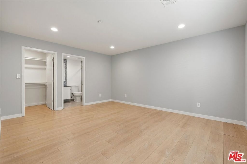 6117 1/2 Fountain Avenue - Photo 3