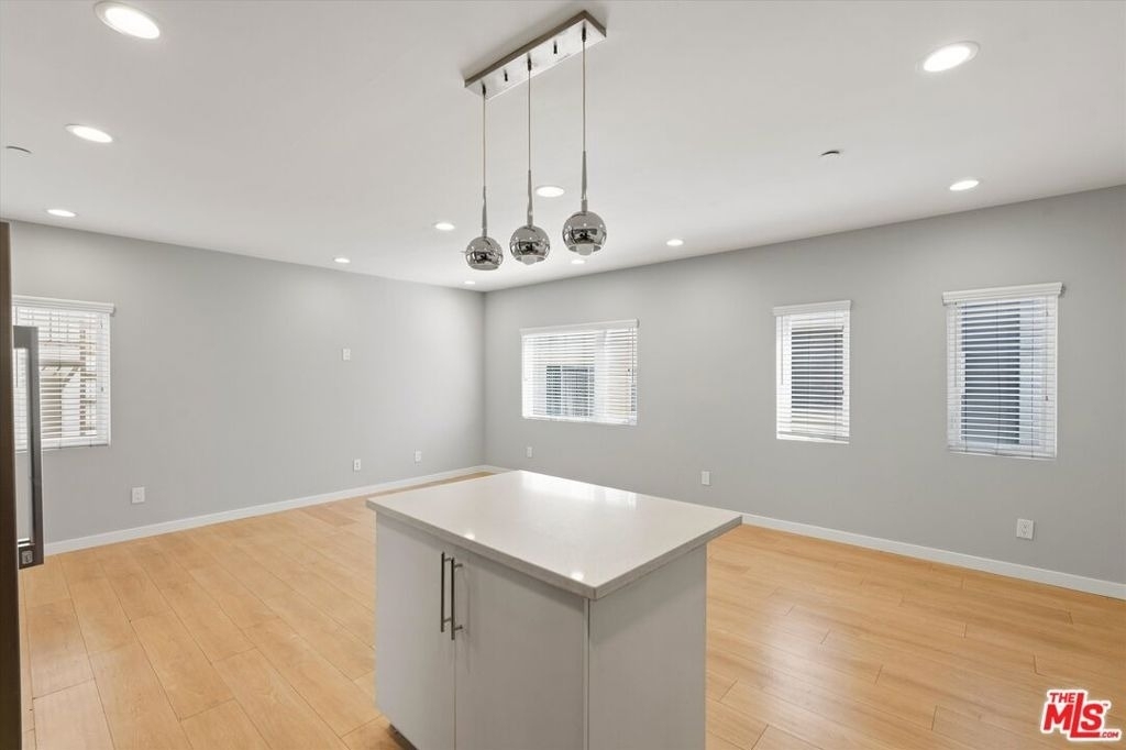 6117 1/2 Fountain Avenue - Photo 14