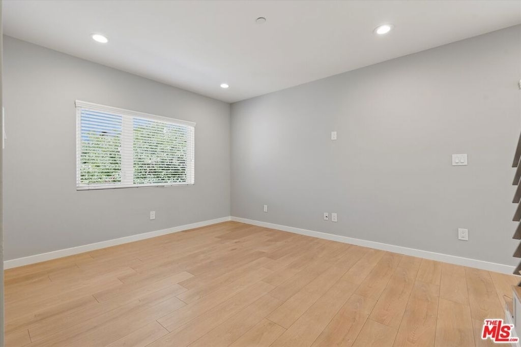 6117 1/2 Fountain Avenue - Photo 10