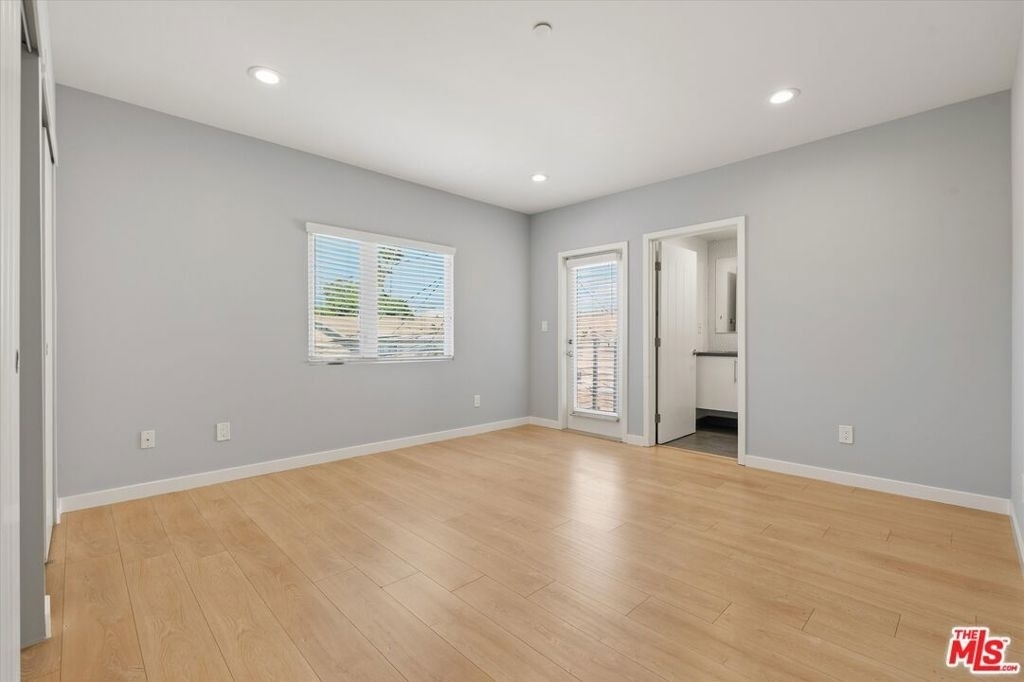 6117 1/2 Fountain Avenue - Photo 21