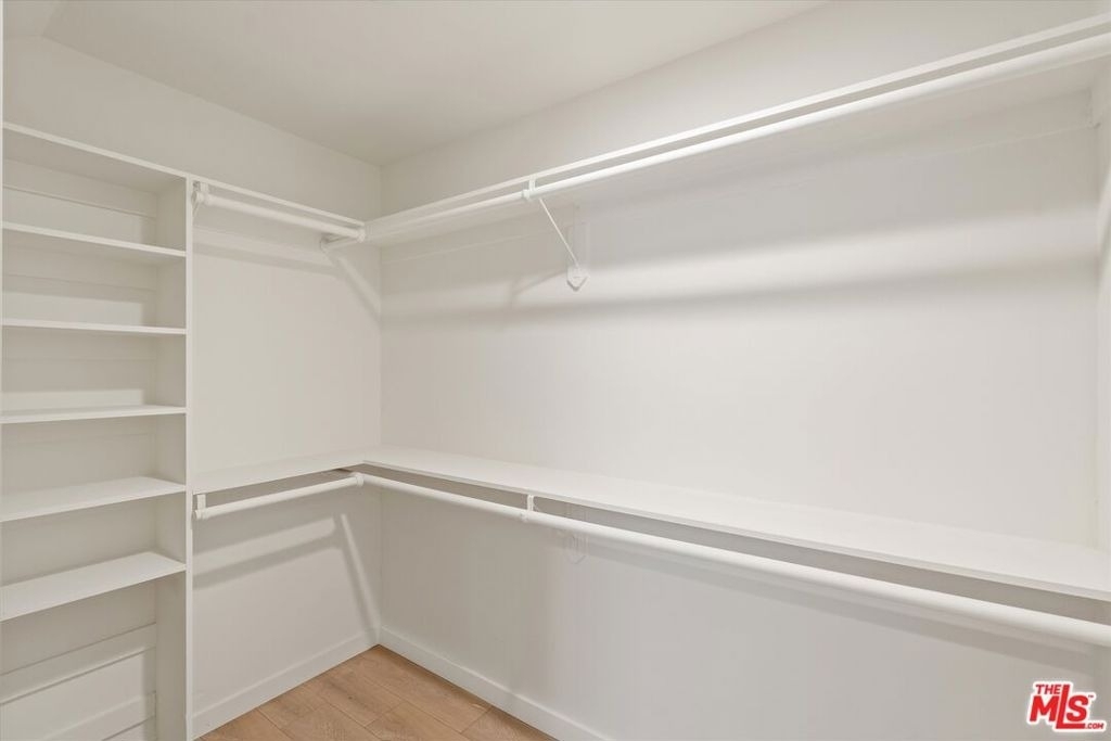 6117 1/2 Fountain Avenue - Photo 4