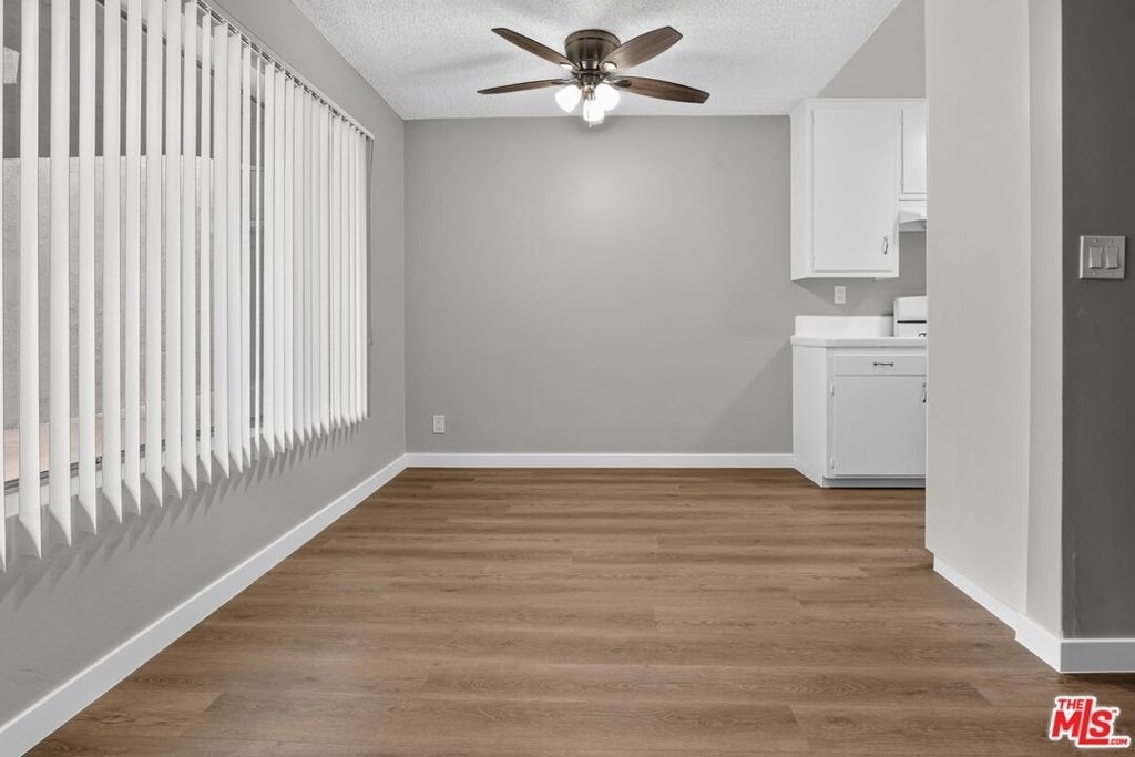 5361 Russell Avenue - Photo 11