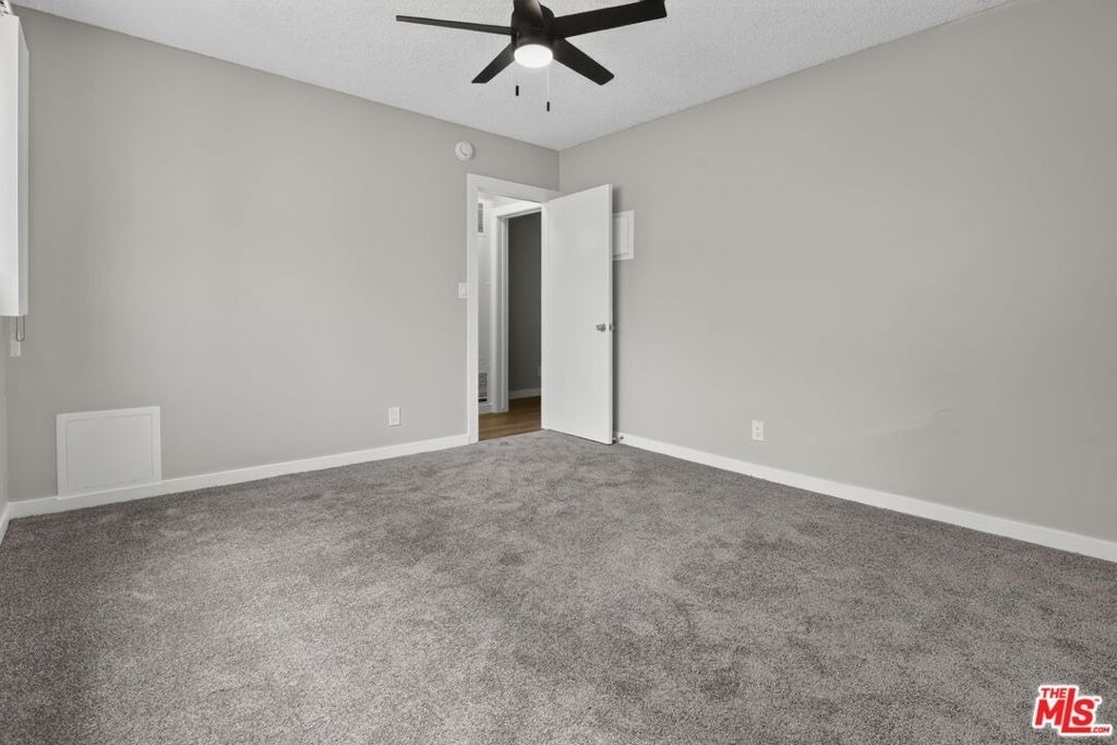 5361 Russell Avenue - Photo 20