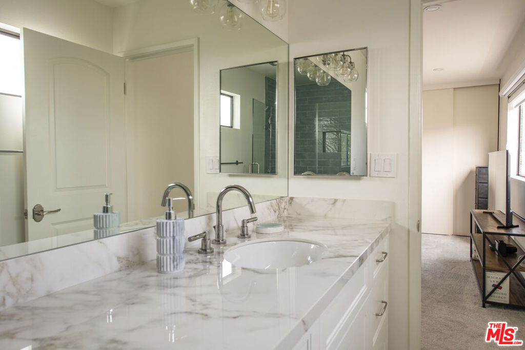 1248 23rd Street - Photo 14