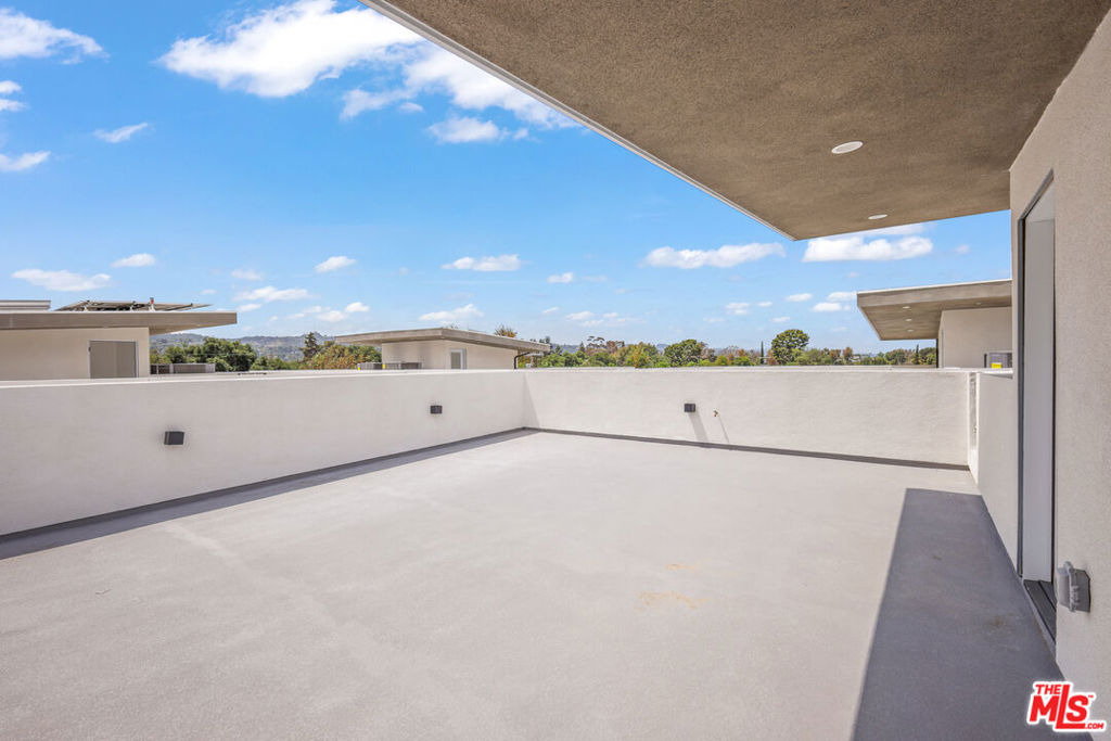 11010 Hortense Street - Photo 31