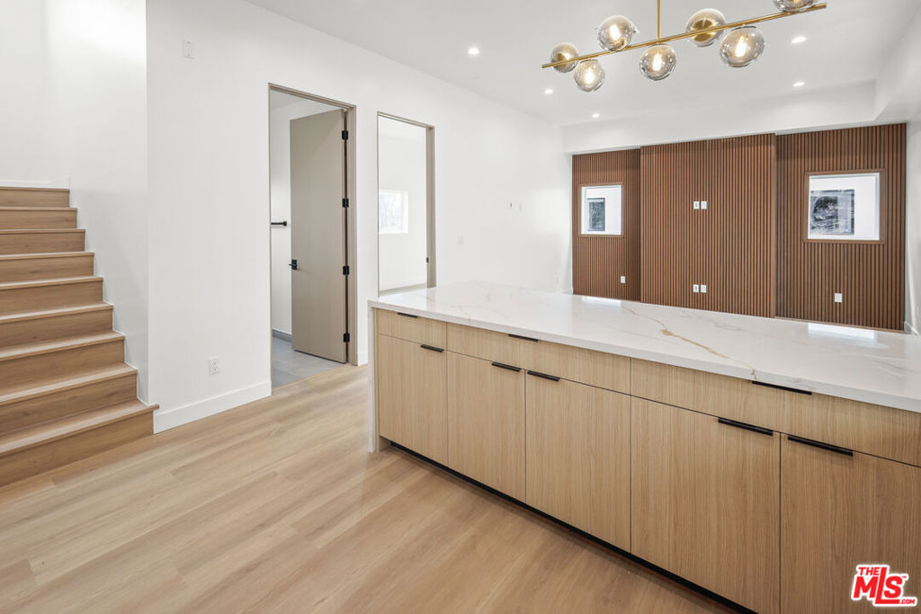 11010 Hortense Street - Photo 3