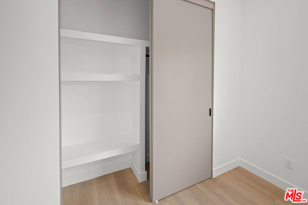 11010 Hortense Street - Photo 18