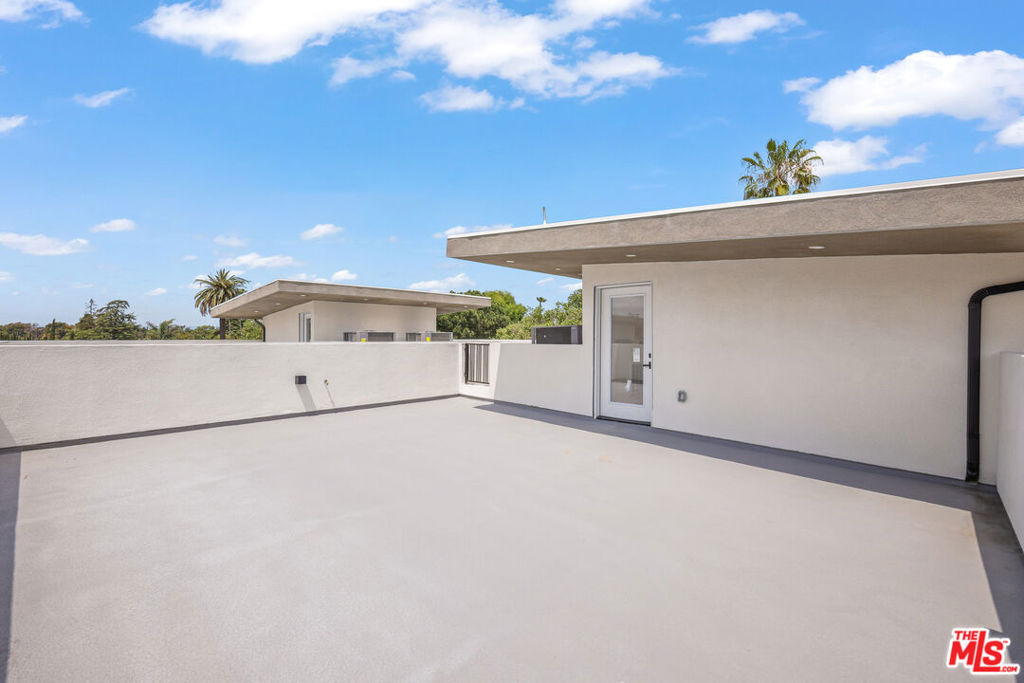 11010 Hortense Street - Photo 32