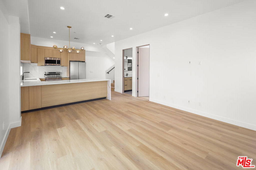 11010 Hortense Street - Photo 29