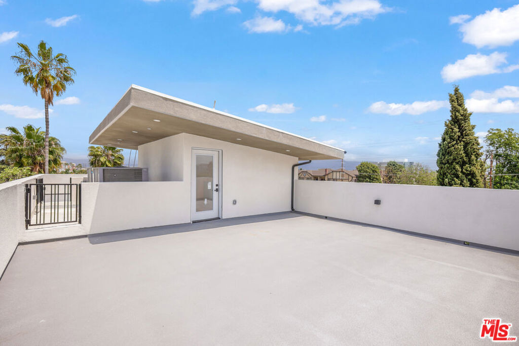11010 Hortense Street - Photo 30