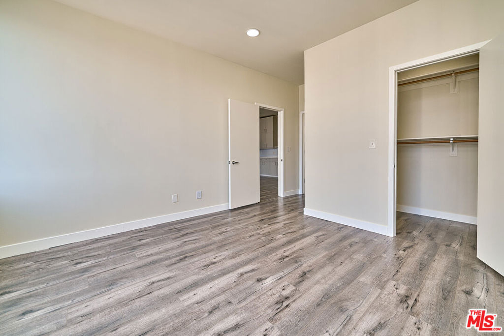 3810 Wilshire Boulevard - Photo 5