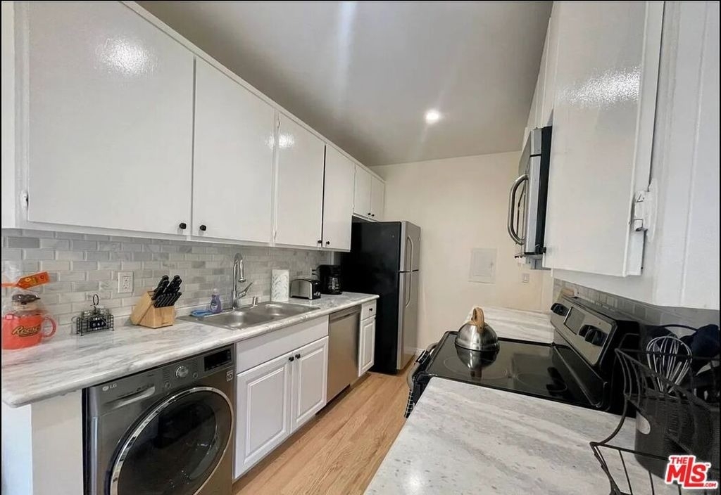 1141 19th Street - Photo 8