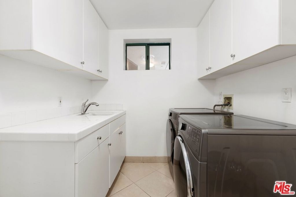 951 Ocean Avenue - Photo 9