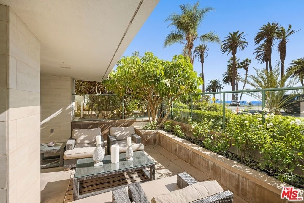 951 Ocean Avenue - Photo 17