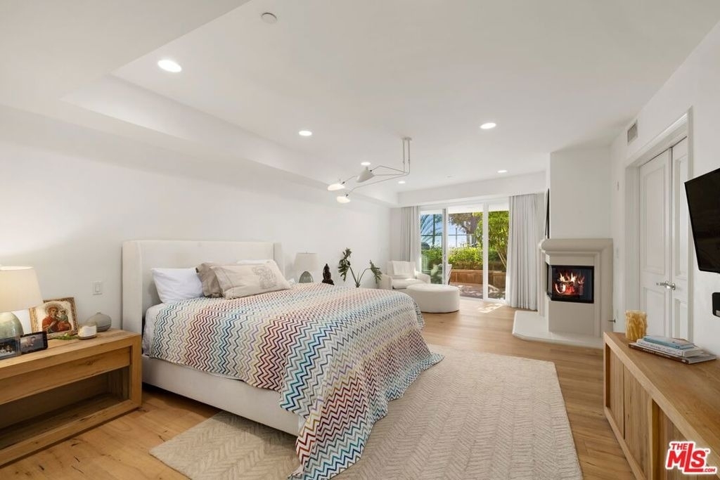951 Ocean Avenue - Photo 10
