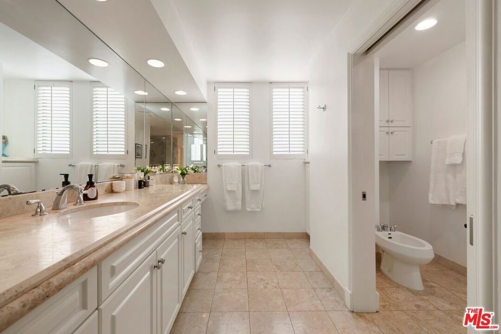 951 Ocean Avenue - Photo 13