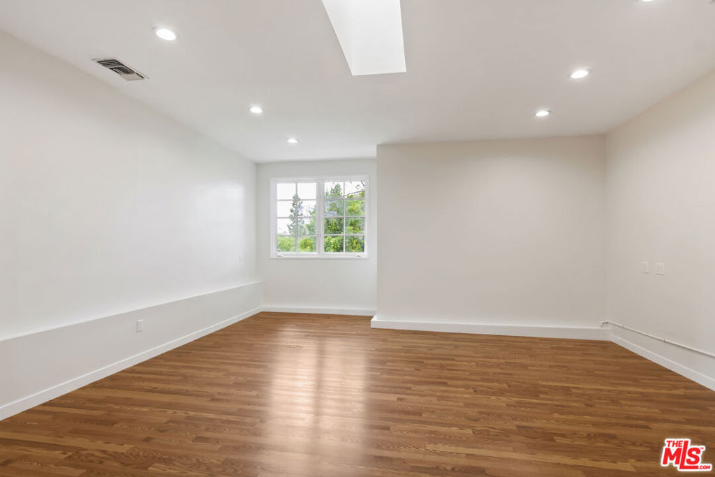 18080 Karen Drive - Photo 34
