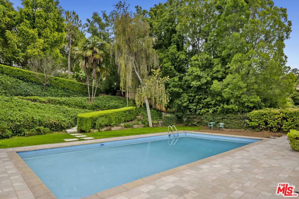 18080 Karen Drive - Photo 8