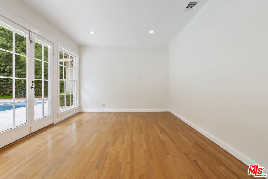 18080 Karen Drive - Photo 24
