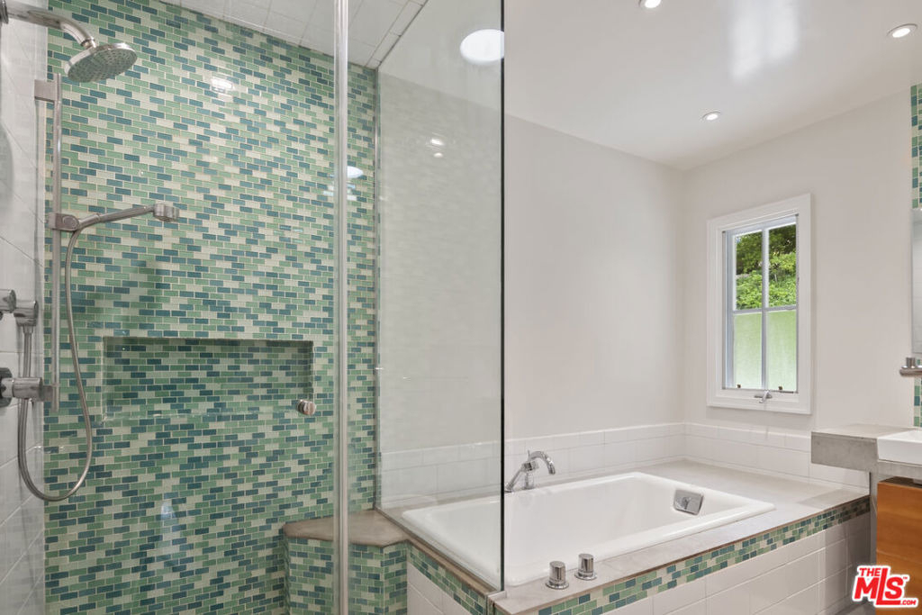 18080 Karen Drive - Photo 17