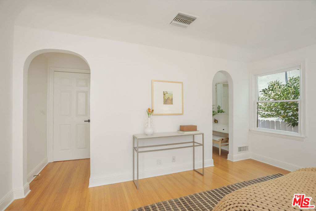 4712 Burnet Avenue - Photo 21