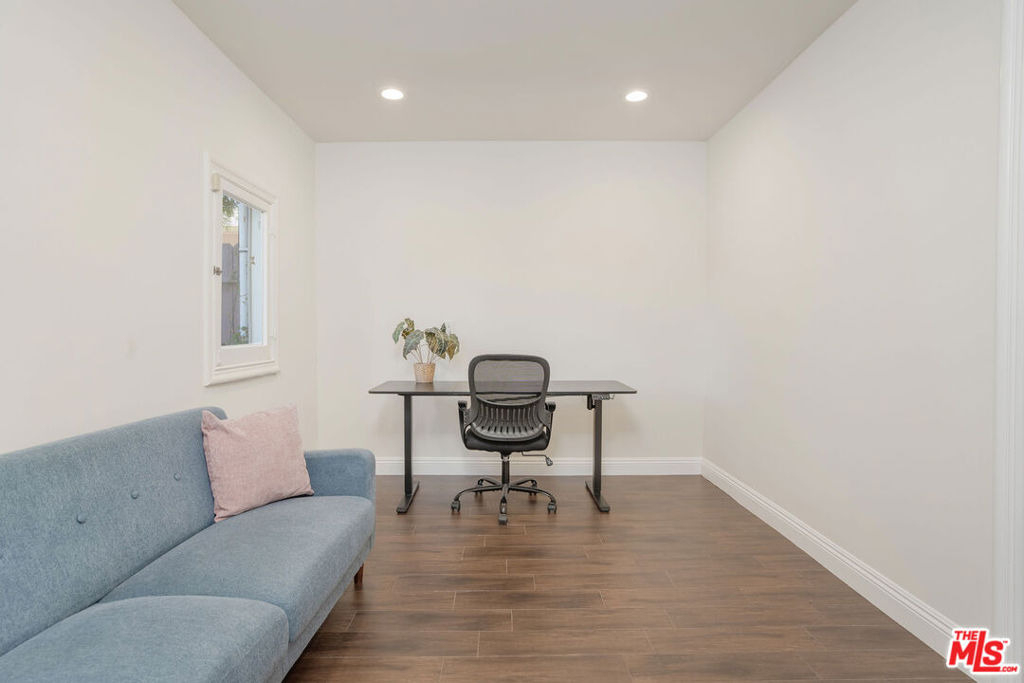 4712 Burnet Avenue - Photo 28