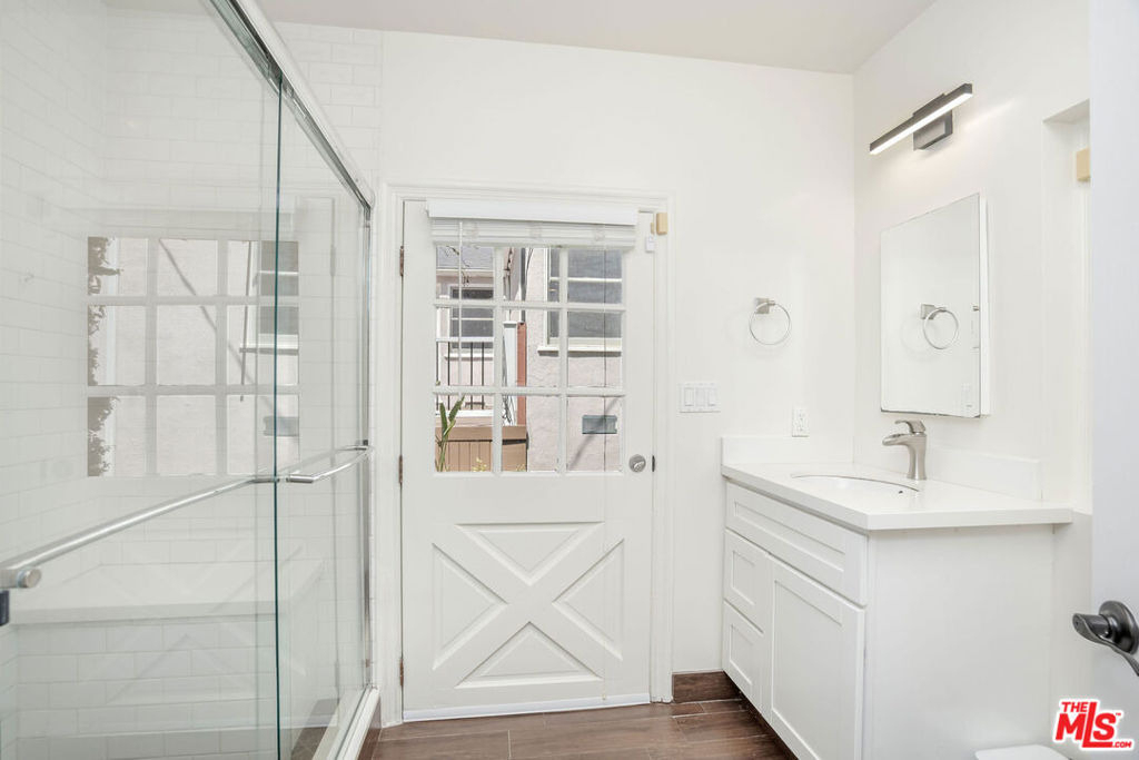 4712 Burnet Avenue - Photo 29