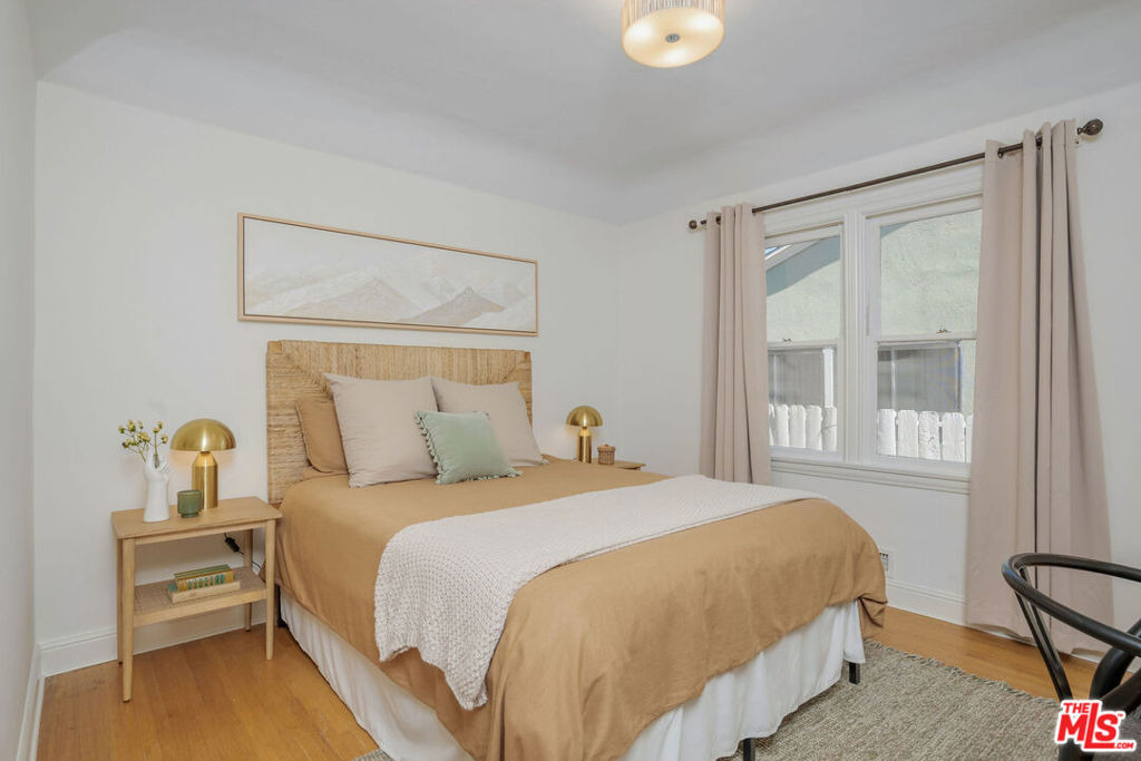 4712 Burnet Avenue - Photo 16