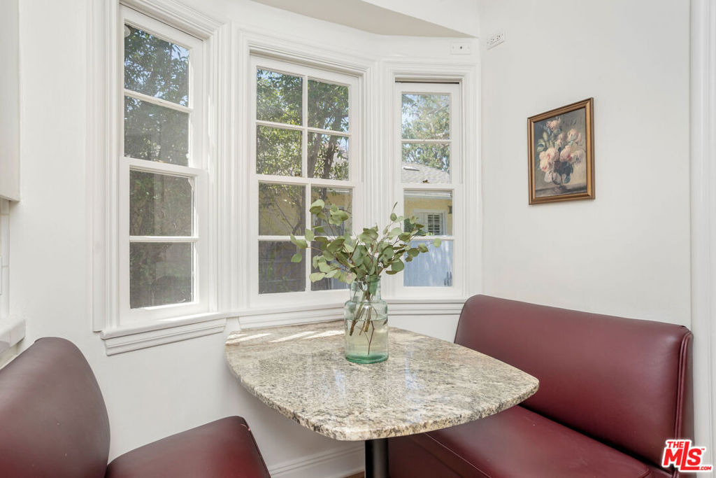 4712 Burnet Avenue - Photo 10
