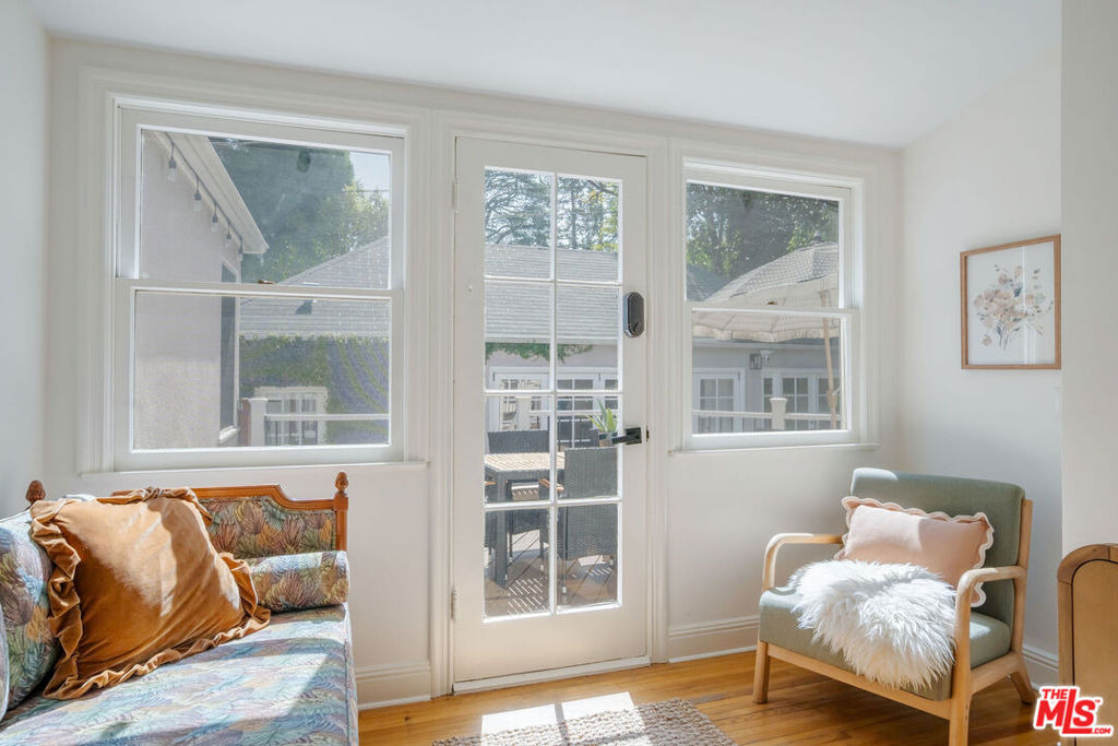 4712 Burnet Avenue - Photo 14