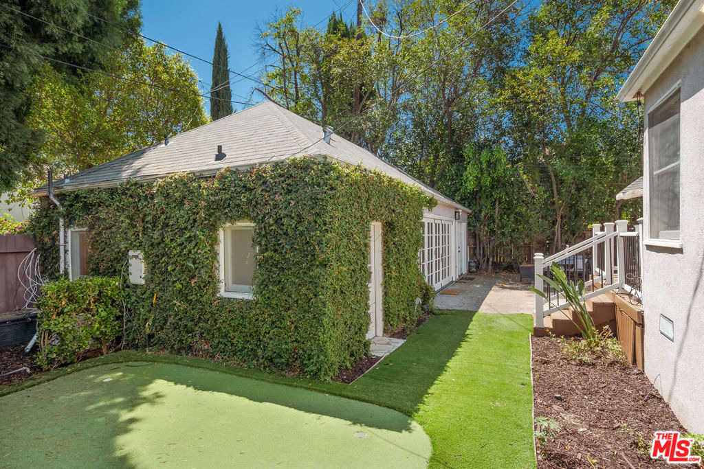 4712 Burnet Avenue - Photo 31