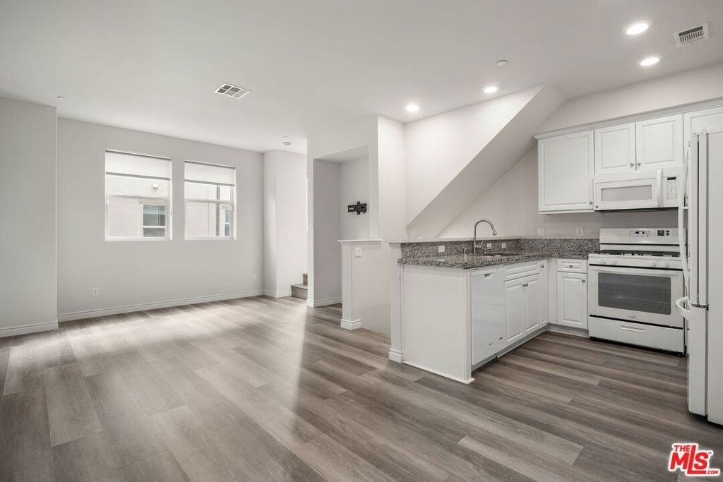 14122 W Willow Lane - Photo 6