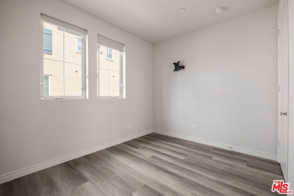 14122 W Willow Lane - Photo 16