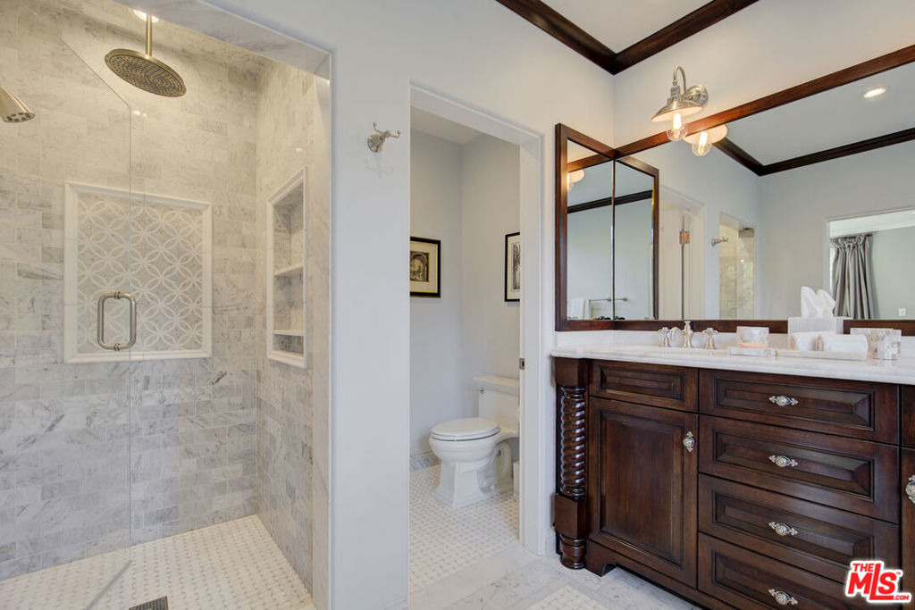 2880 Nichols Canyon Road - Photo 33