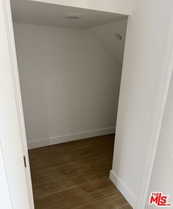 227 N Park View Street - Photo 15