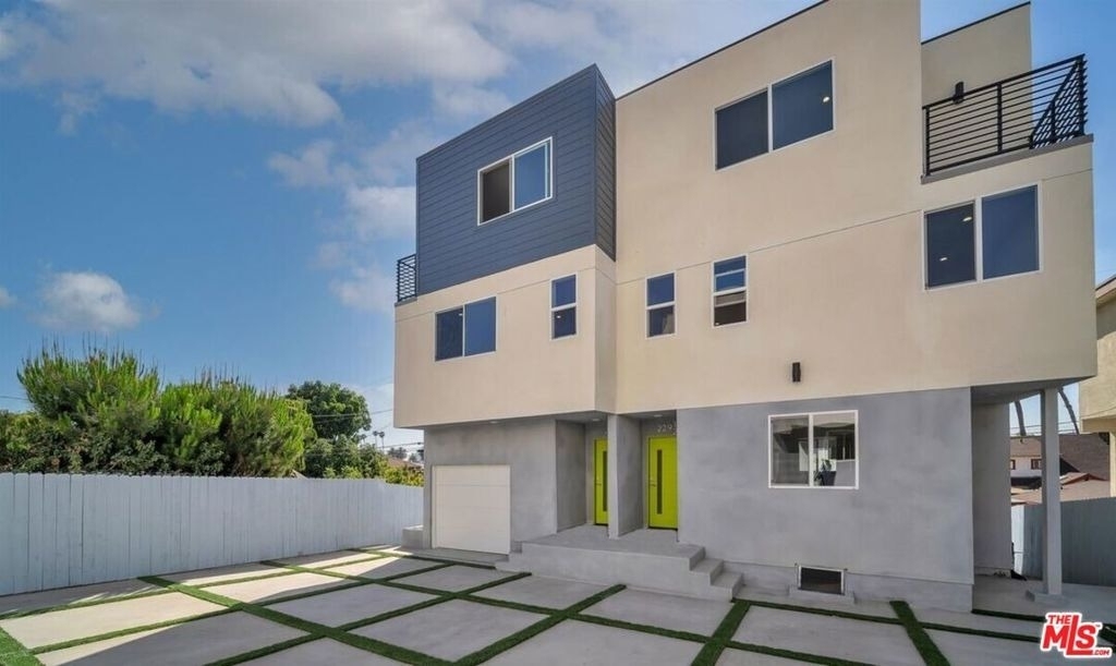 227 N Park View Street - Photo 24