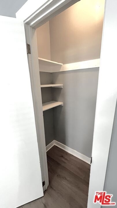 800 S Burlington Avenue - Photo 11
