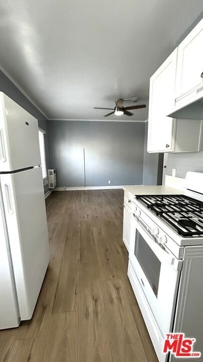 800 S Burlington Avenue - Photo 5