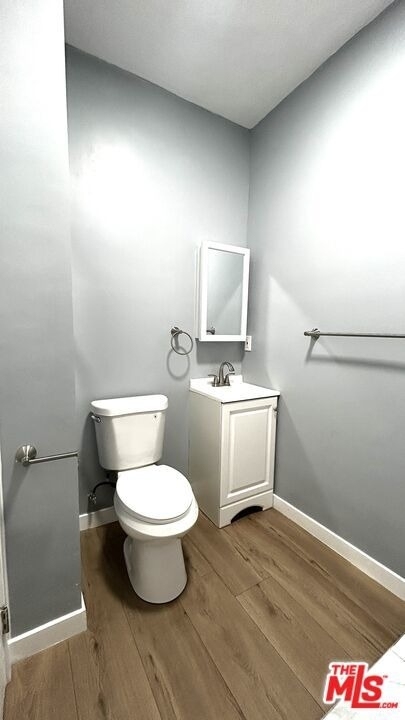 800 S Burlington Avenue - Photo 8