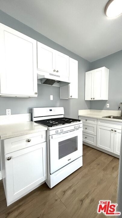 800 S Burlington Avenue - Photo 3