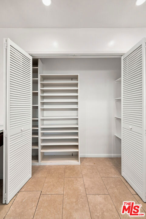 5631 Columbus Avenue - Photo 36